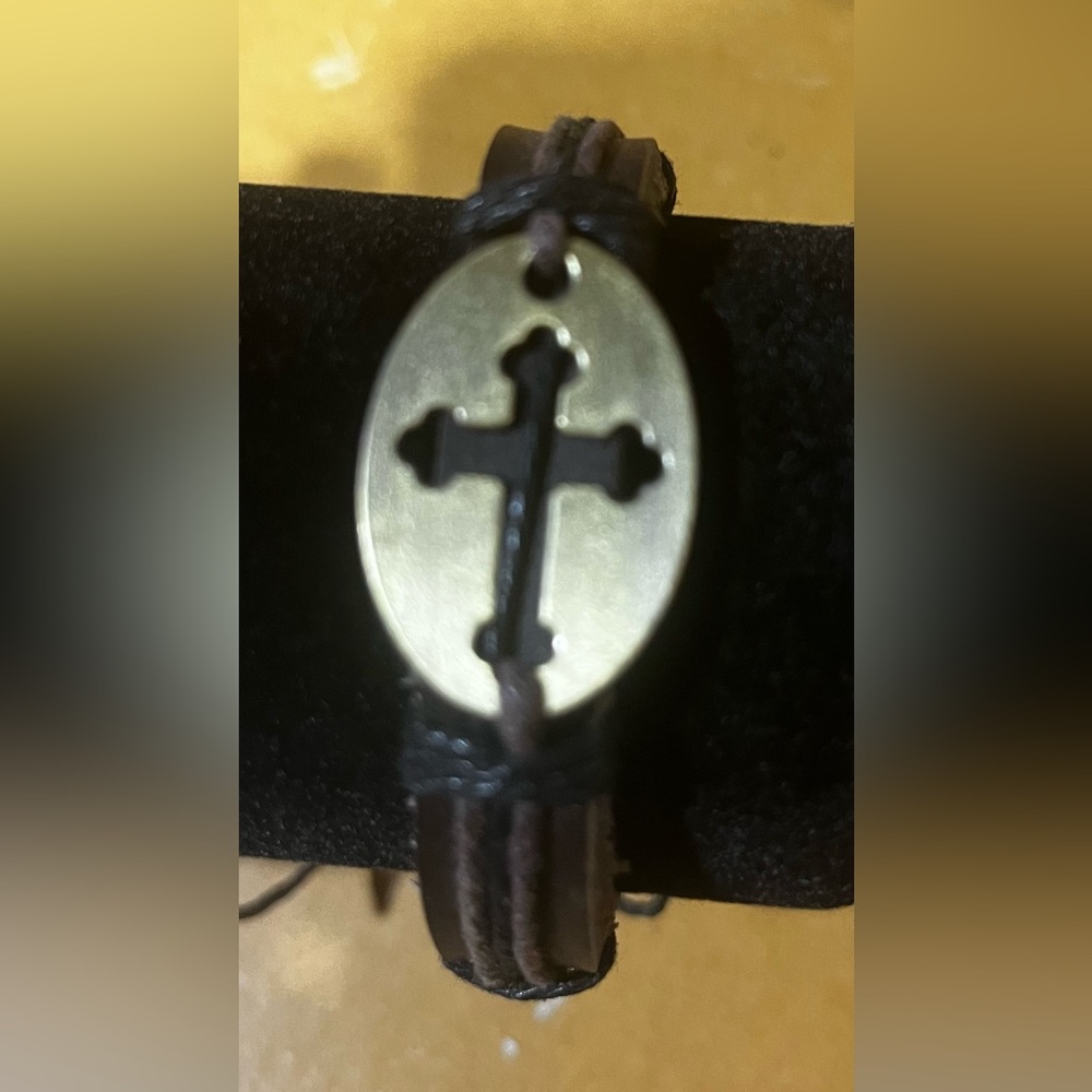 Lettuce strap, cross bracelet